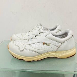 Ecco Shoes Womens 8,5 Mobile Sneakers Lace Up Flats White Leather Casual Comfort